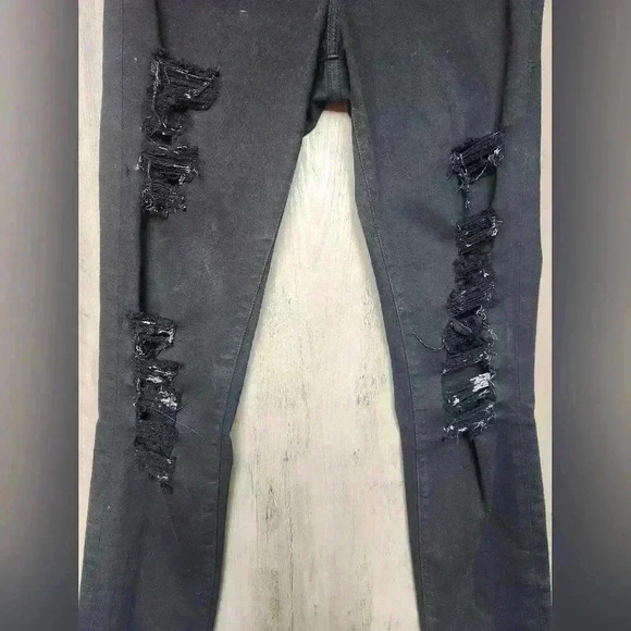 Frame Denim Le Skinny De Jeanne Jeans in Film Noir Black Distressed Size 24 - Picture 4 of 9